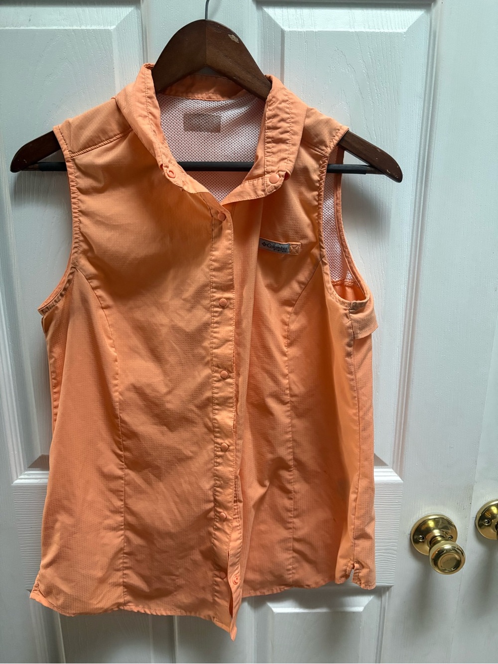 Columbia Women's Sleeveless Button-Front Shirt - Peach Orange
